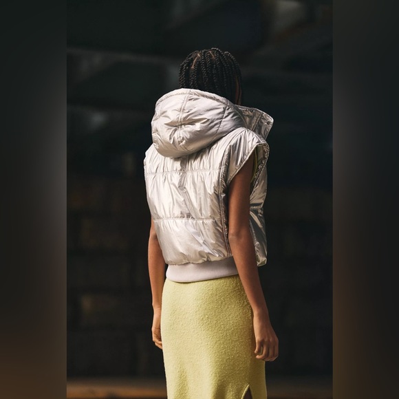 Daily Practice by Anthropologie Metallic Puffer Vest - Picture 2 of 7